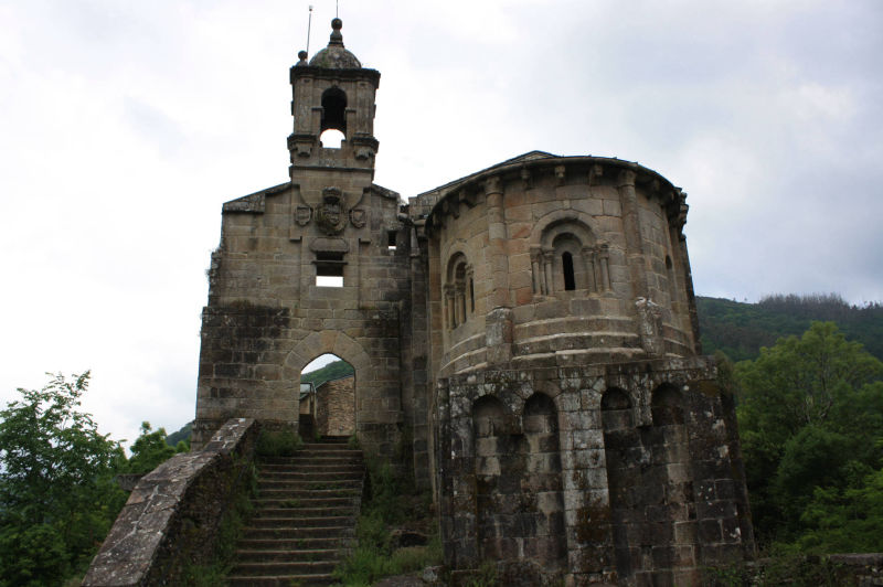 Alrededor del monasterio de Caaveiro