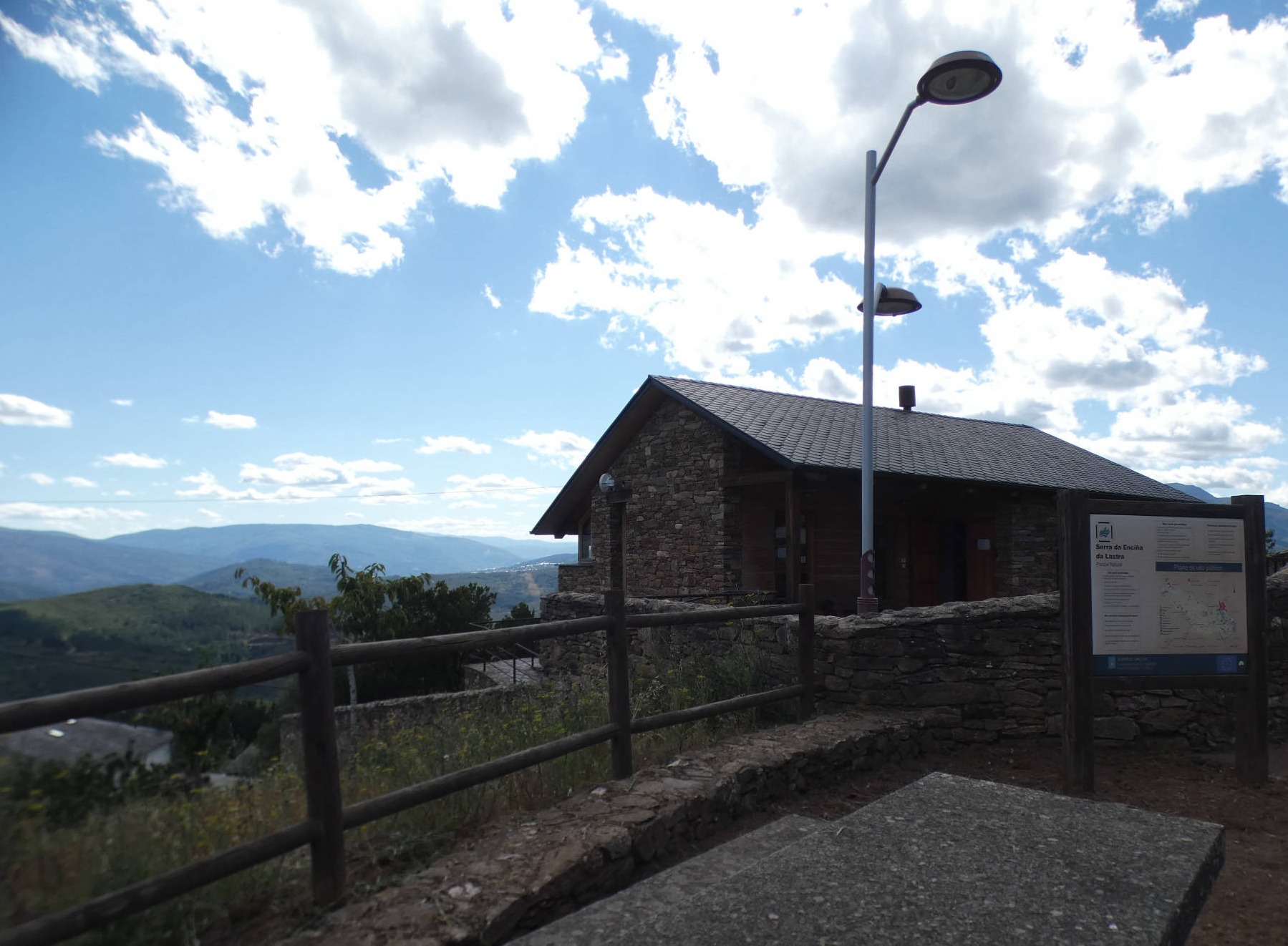 Parque natural de Serra de Enciña da Lastra