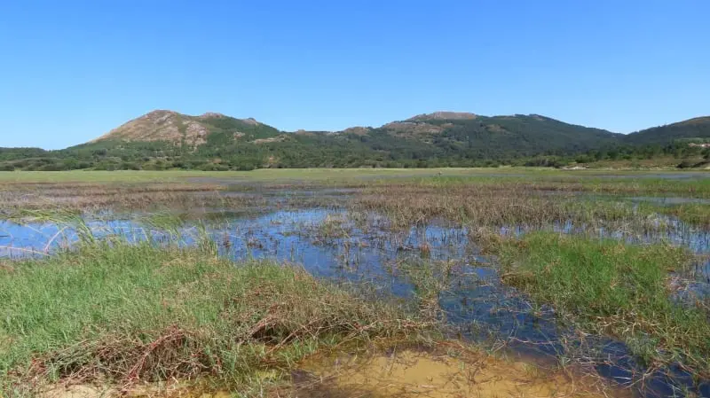 Playa, laguna y monte Louro