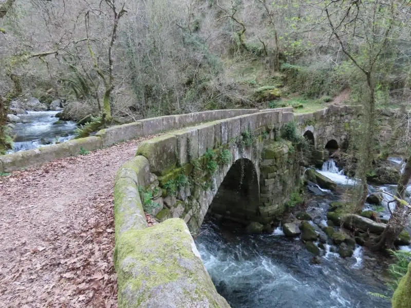 Del Ponte da Cruz al Pozo dos Fumes