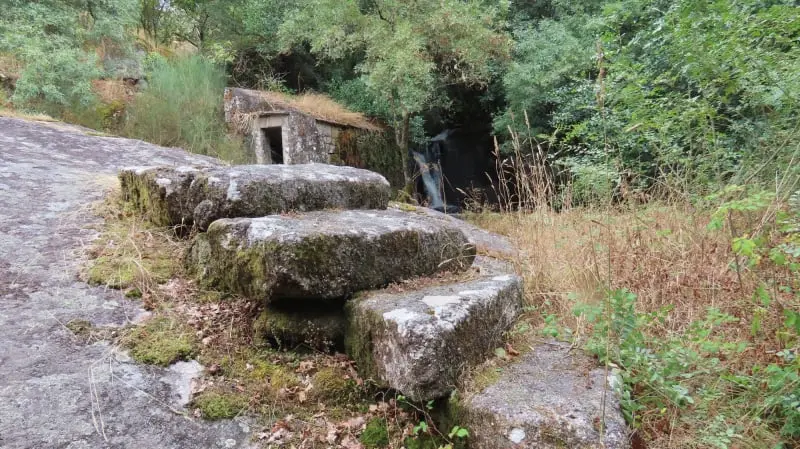 De Barosa (PR-G 105) a la fervenza de As Laxes